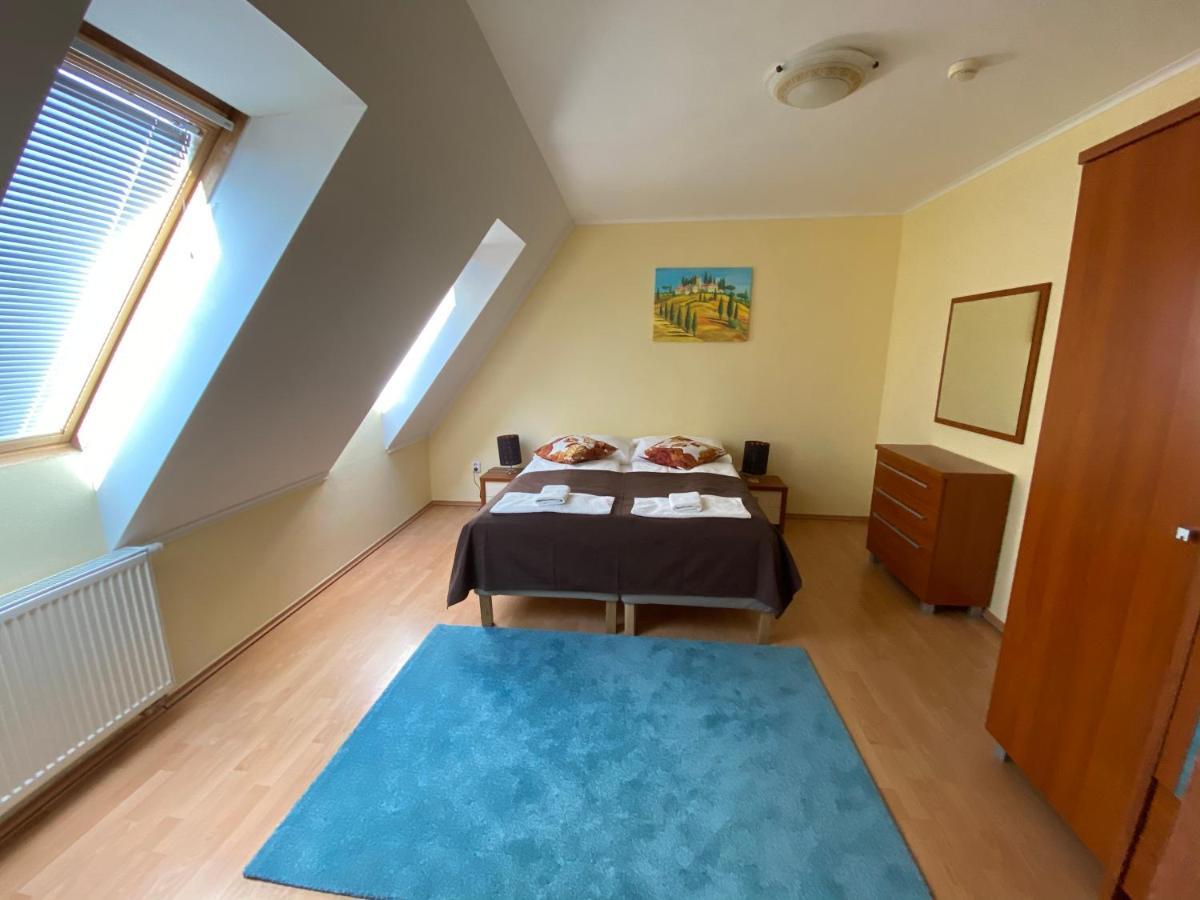 Penzion Le Monde Hotell Bardejov Exteriör bild