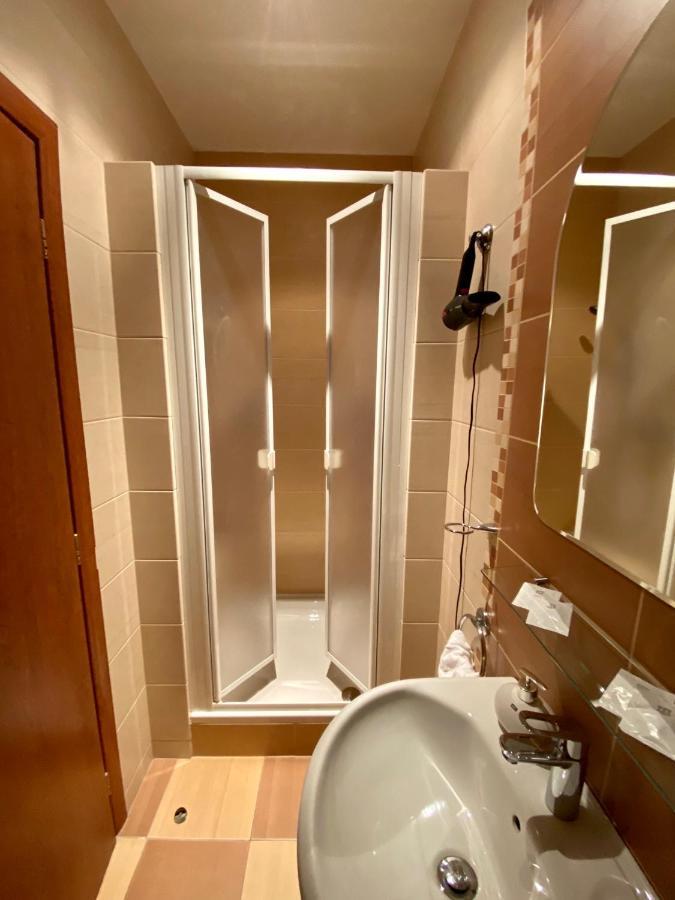 Penzion Le Monde Hotell Bardejov Exteriör bild