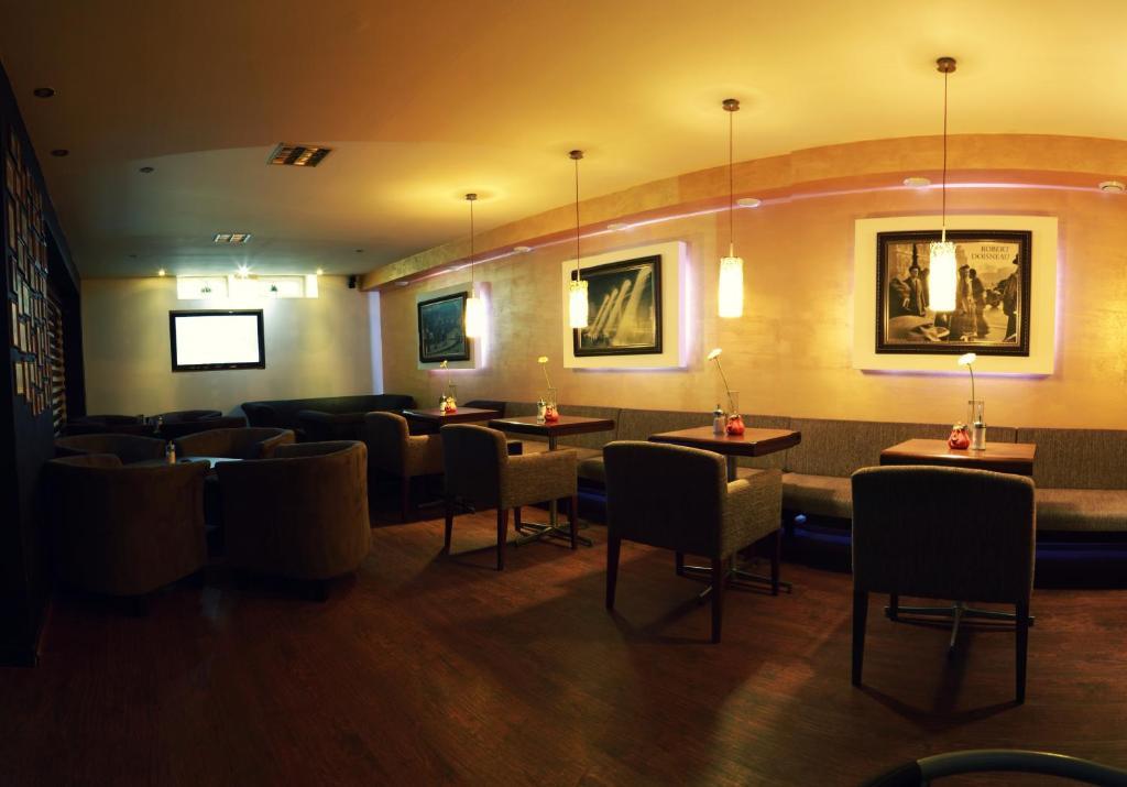 Penzion Le Monde Hotell Bardejov Exteriör bild